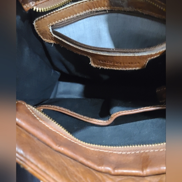 Italian leather, tufted purse - Picture 5 of 8